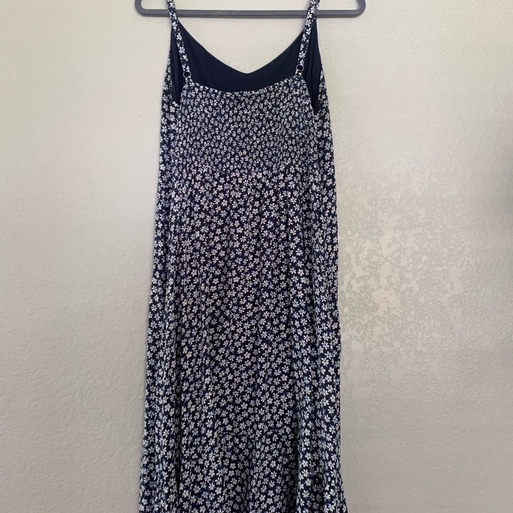 Old Navy Navy Floral Slip Dress with Light Blue and White Print - Picture 2 of 3